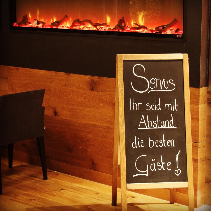 Stadthotel Eggerbraeu Imst Esterno foto