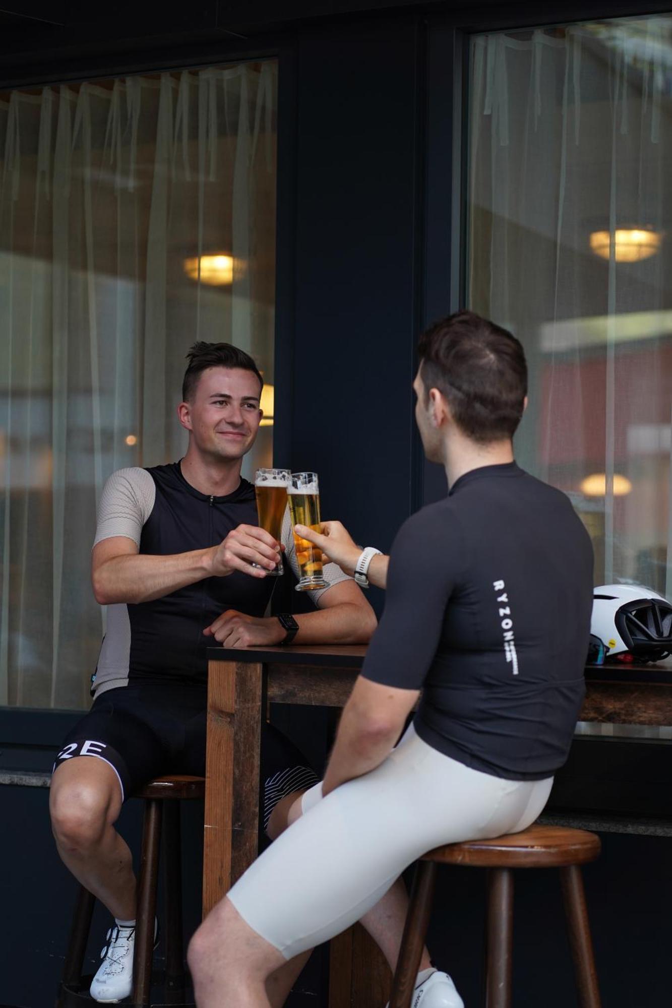 Stadthotel Eggerbraeu Imst Esterno foto